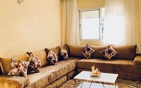 Relax Apartment (Near Casa Voyageurs)
